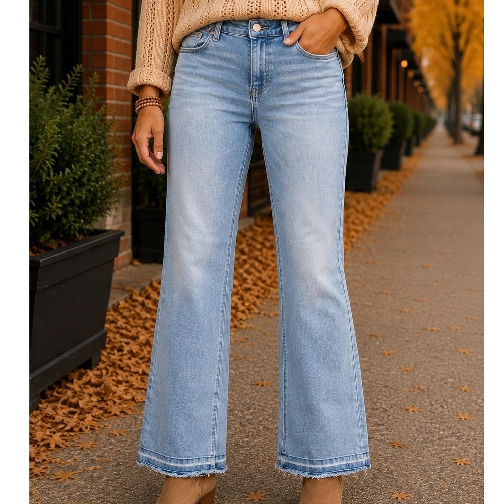 1822 Denim Womens Light Wash Flare Jeans Released Raw Fringe‎ Hem Size 12 Tall